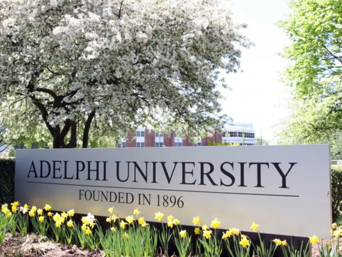 Adelphi University Academic Calendar